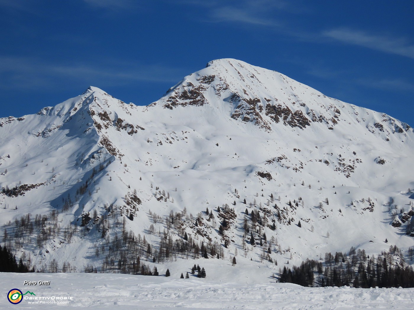 39 Zoom sul Monte Valegino (2415 m).JPG